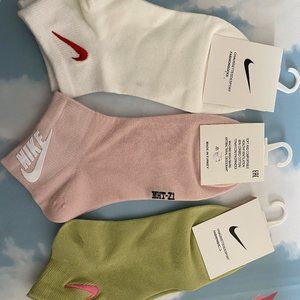 Nike Pink white green socks